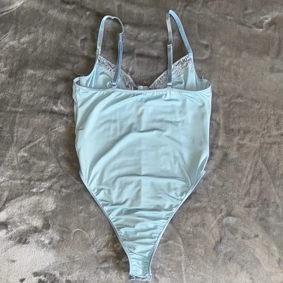 EUC Shein Medium Light Blue Lace Bodysuit - Picture 5 of 6
